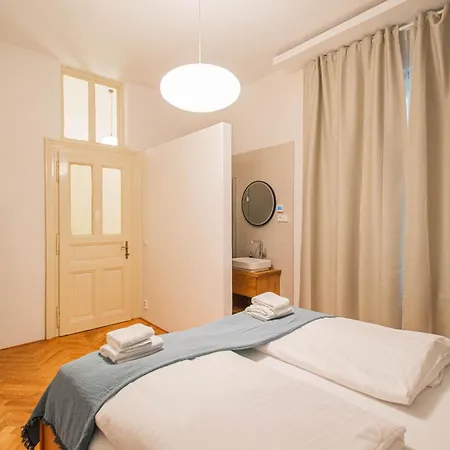 3bdr Main Square Spacious Designed アパート *