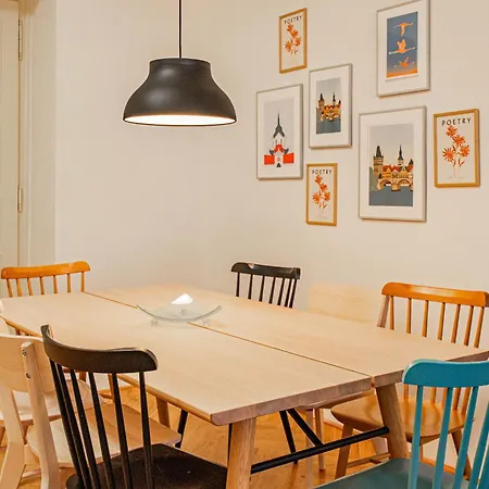 Apartment 3bdr Main Square Spacious Designed Prague