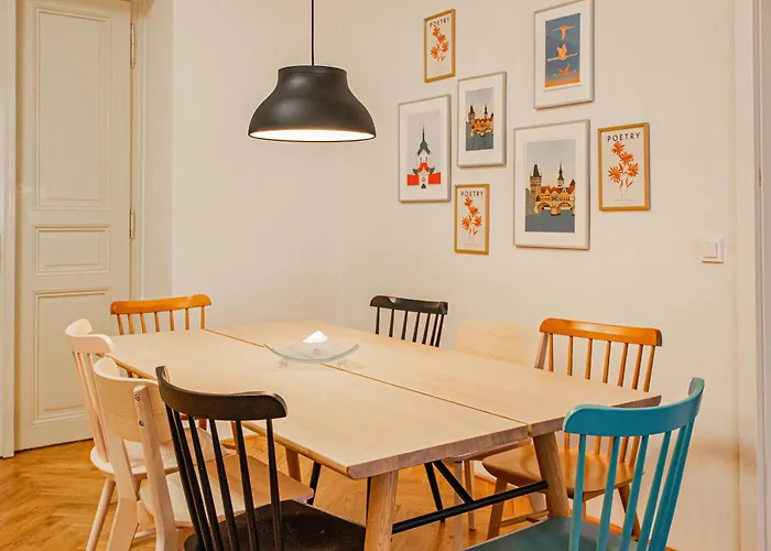 アパート 3bdr Main Square Spacious Designed プラハ