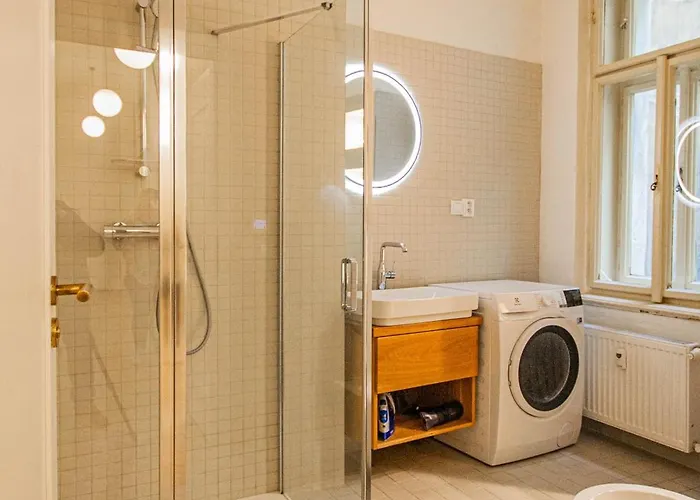 3bdr Main Square Spacious Designed * 프라하