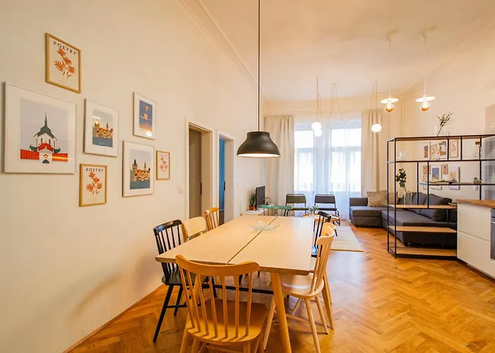 3bdr Main Square Spacious Designed *