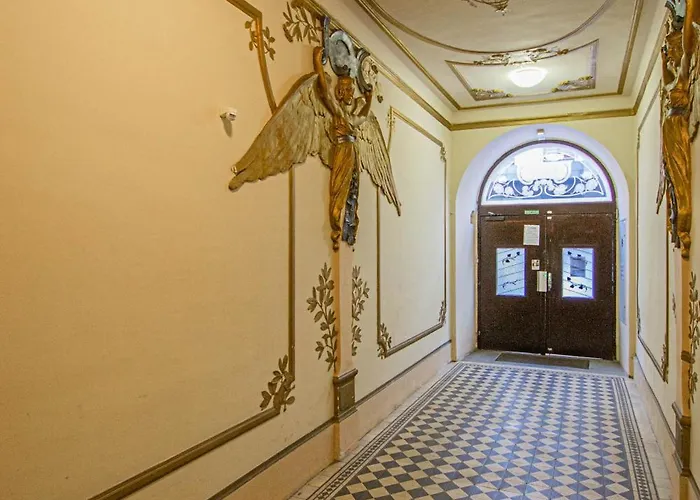 3bdr Main Square Spacious Designed