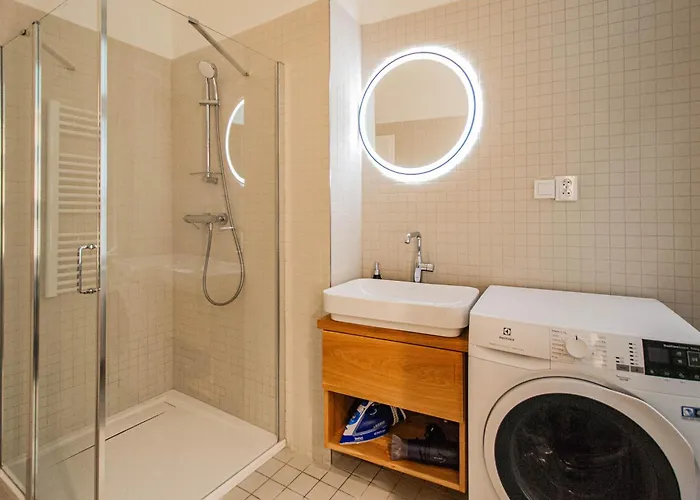 3bdr Main Square Spacious Designed