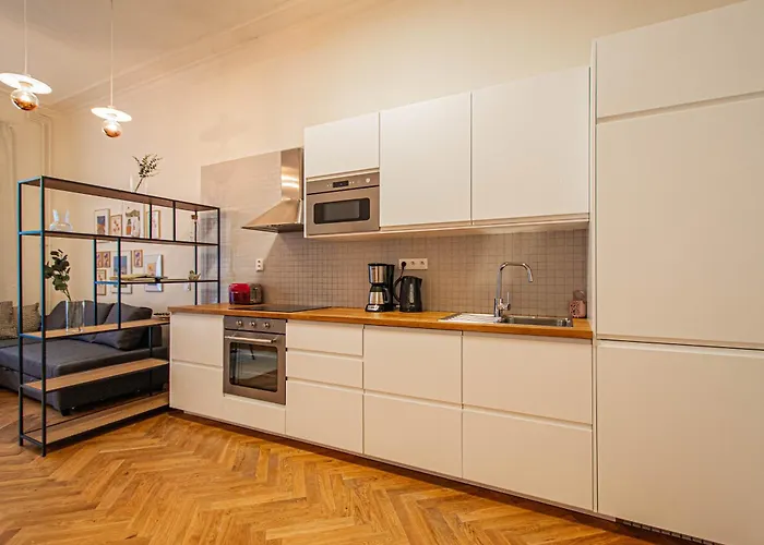3bdr Main Square Spacious Designed Apartamento *